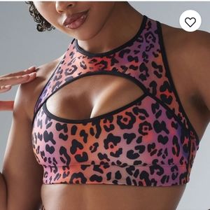 NWOT  Savage X Fenty Hotline Medium-Impact Sports Bra